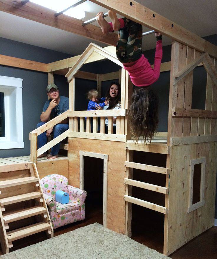 INDOOR PLAY HOUSE