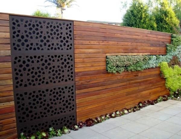 WALL FENCE